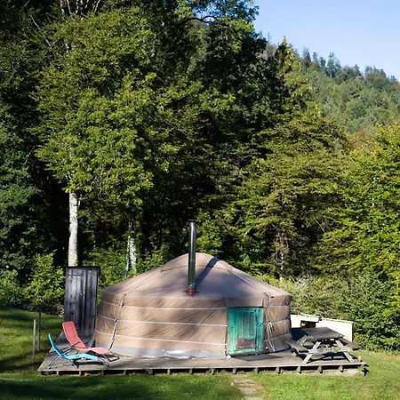 Yourtes Olachat Proche Annecy Faverges Buitenkant foto